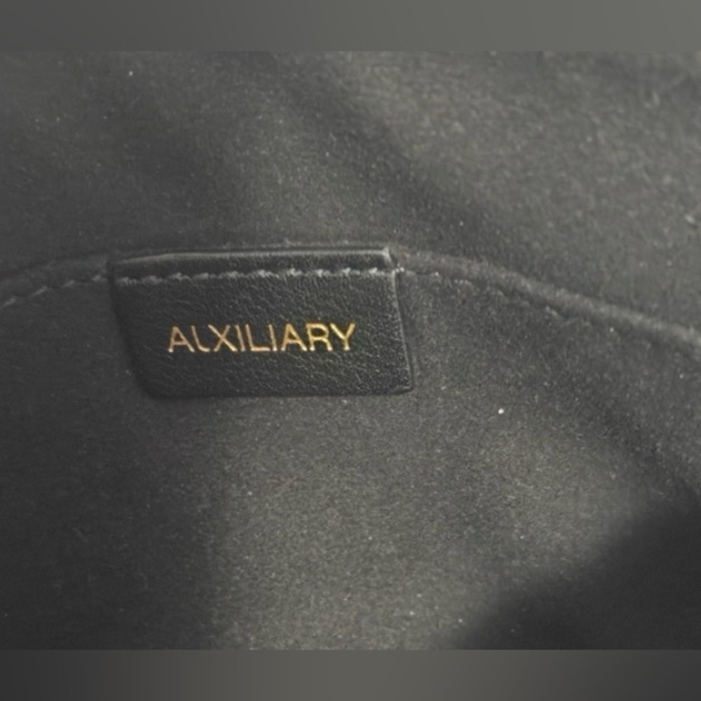 NWOT Aritzia Auxillary Leather Mini Cross Body Bag - Picture 2 of 8